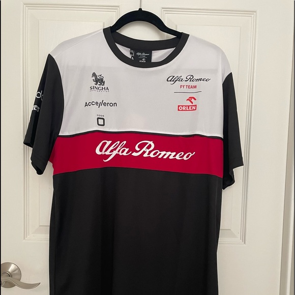 πMENS ALFA ROMEO OFFICIAL F1 TEAM SHIRT π - Picture 3 of 8